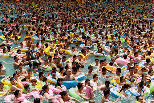 very crowded pool